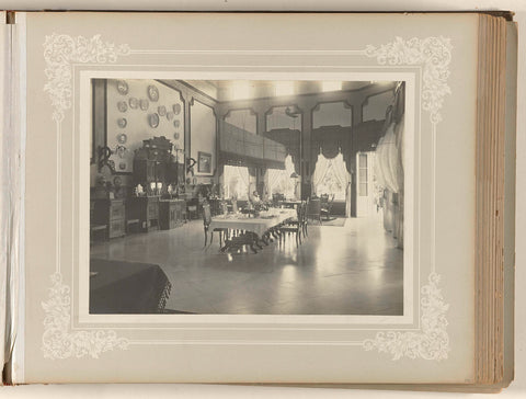 Eetzaal, O. Hisgen & Co. (possibly), 1890 - 1910 Canvas Print