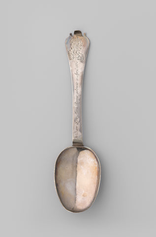 Spoon with engraved representation of King William III and Queen Mary, anonymous, 1689 Canvas Print