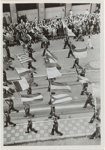 Parade on dam square in Amsterdam at the liberation celebrations on 28 June 1945, Noordhoff. E.J., 1945 Canvas Print