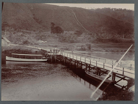 Bridge at Takengon on lake Laut Tawar, anonymous, 1903 - 1913 Canvas Print