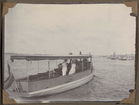 Couple Jetten on a riverboat, anonymous, 1925 - 1927 Canvas Print