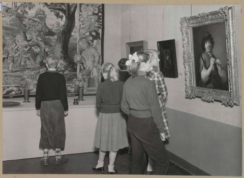 Children view paintings and tapestry in room of the KOG, 1954 Canvas Print