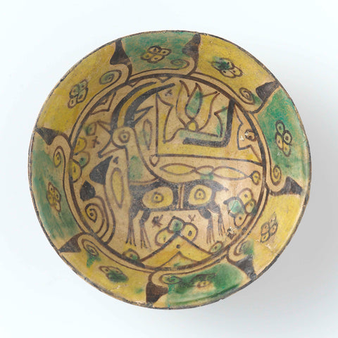 Bowl with a goat in the center, anonymous, c. 900 - c. 999 Canvas Print