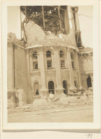 The destroyed City Hall in San Francisco after the earthquake of 1906, Geldolph Adriaan Kessler, 1908 Canvas Print