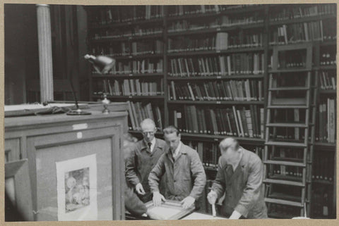 Precautions in the library during the evacuation in 1939, 1939 Canvas Print