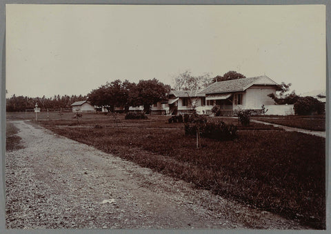 Huizen in Bireuen, anonymous, 1903 - 1913 Canvas Print