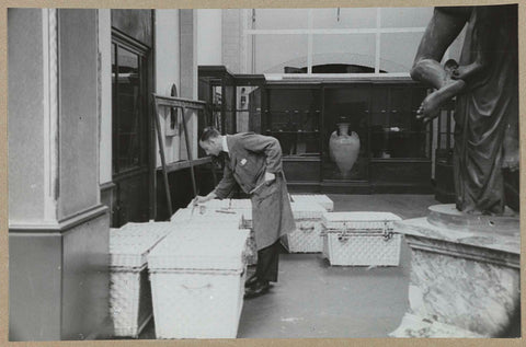 Manden numbering during the evacuation in 1939, 1939 Canvas Print