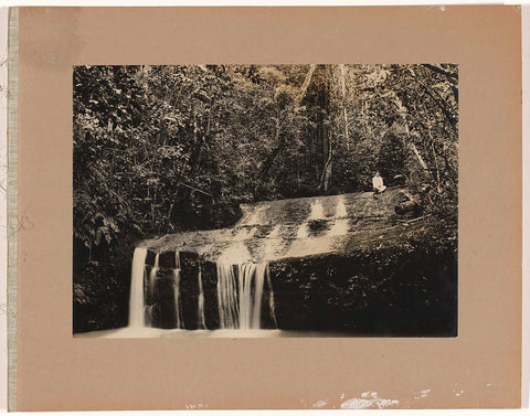 Waterfall in has woods, anonymous, 1921 - 1922 Canvas Print