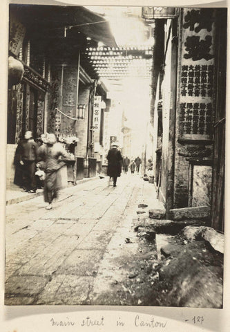 Main street in Canton, Geldolph Adriaan Kessler, 1908 Canvas Print