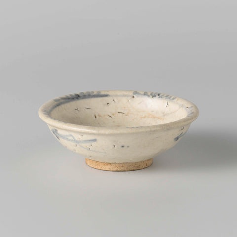 Shallow bowl with an ornamental border and arrows, anonymous, c. 1700 - before 1799 Canvas Print