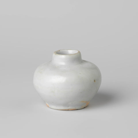 Ovoid vase with a white glaze, anonymous, anonymous, c. 1400 - c. 1499 Canvas Print