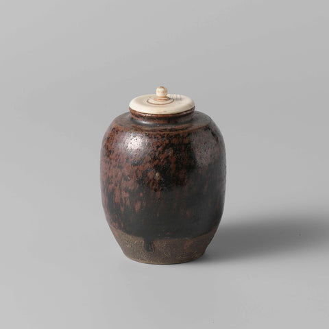 Tea caddy with a brown-spotted glaze, anonymous, c. 1600 - c. 1800 Canvas Print