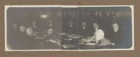 Meeting of de directie van de Handelsvereniging Amsterdam (HVA), anonymous, 1929 Canvas Print