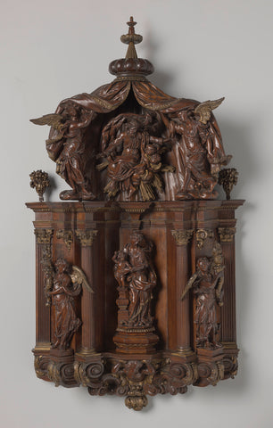 Parts of devotional altar with Mary and Christ Child between two angels, anonymous, 1700 - 1750 Canvas Print