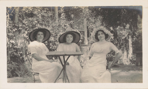 Young ladies in Port-au-Prince, Andries Augustus Boom, 1912 Canvas Print