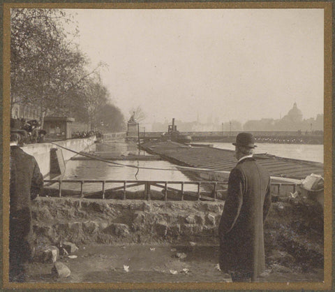 People view the high water level of the Seine during the flood of Paris, G. Dangereux, 1910 Canvas Print