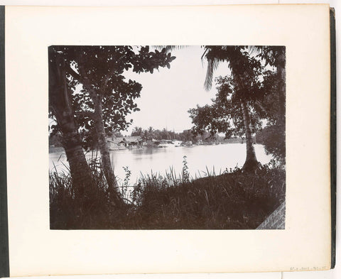 View of the port Tandjong Poera, Sumatra (Blick auf Tandjong Poera), Stafhell & Kleingrothe, c. 1890 - 1900 Canvas Print