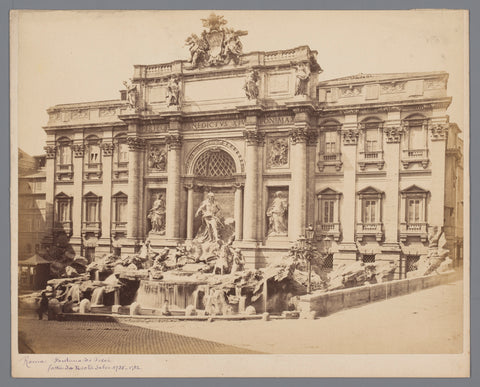 Gezicht op de Trevifontein te Rome, Italië, anonymous, 1851 - 1900 Canvas Print