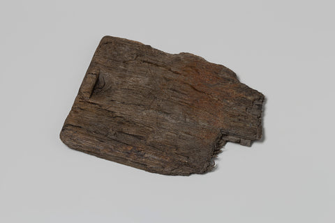 Fragment of a wooden sliding lid from the wreck of the East Indies sailor 't Vliegend Hart, who was killed in 1735, 1700 - 1735 Canvas Print