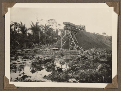 Bridge under construction in Suriname, anonymous, 1925 - 1927 Canvas Print