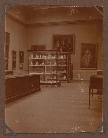 Room 344 in the Fragmentengebouw in 1928, 1928 Canvas Print