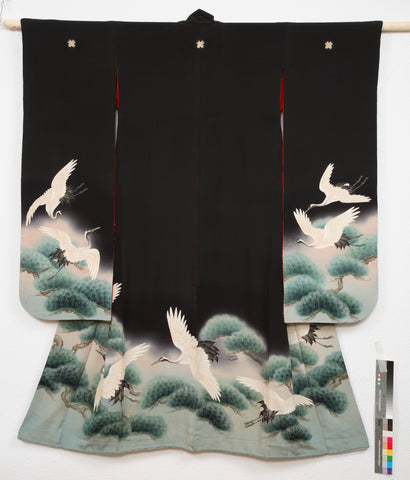 Furisode with pine and cranes, anonymous, 1920 - 1940 Canvas Print