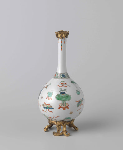 Bottle vase with antiquities, precious object and auspicious objects, anonymous, c. 1700 - c. 1724 Canvas Print