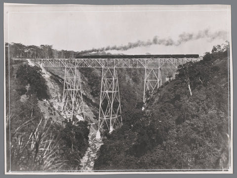 Railway bridge, anonymous, 1931 - 1940 Canvas Print