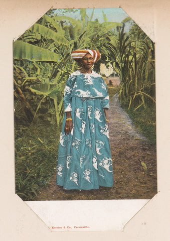 Standing woman in koto, , C. Kersten & Co., 1900 - 1910 Canvas Print