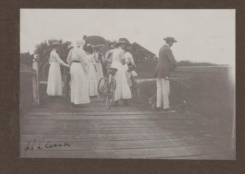 Several members of the Gonggrijp family and friends on plantation Clevia, anonymous, 1910 - 1914 Canvas Print