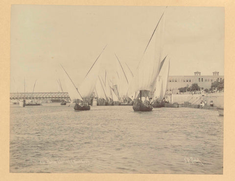 The Kasr el nil bridge with sailing ships in the river., Pascal Sébah, c. 1888 - c. 1898 Canvas Print