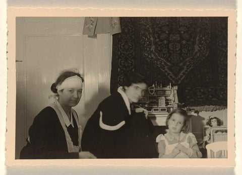 Isabel Wachenheimer and two members of the wachenheimer family's domestic staff during Christmas 1932, in Stuttgart, anonymous, 1932 Canvas Print