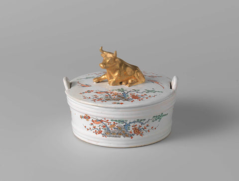 Lid of butter fleet, crowned by a reclining cow, anonymous, c. 1700 - c. 1725 Canvas Print