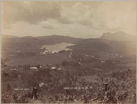 Panorama van Nuwara Eliya, F. Skeen & Co., c. 1903 - c. 1914 Canvas Print