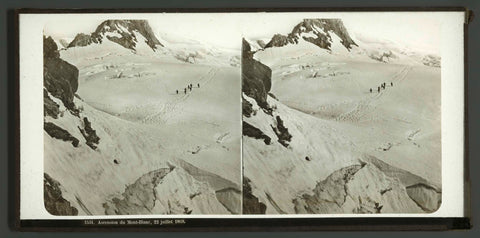 Groep bergbeklimmers tijdens de beklimming van de Mont Blanc, Ferrier Père-Fils et Soulier (possibly), 1869 Canvas Print