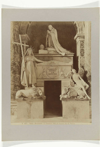 Monument van Clemens XIII in de Sint-Pieter, Rome, anonymous, c. 1880 - c. 1904 Canvas Print