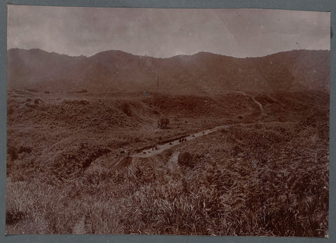 Construction of the road through open ground, anonymous, 1903 - 1913 Canvas Print