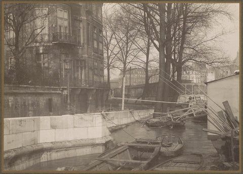 Boats along a quay during the flood of Paris, G. Dangereux, 1910 Canvas Print