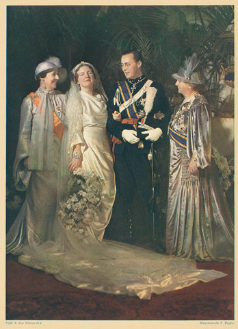 Portret van Juliana en Bernhard, Franz Ziegler, Nijgh & Van Ditmar, 1937 Canvas Print