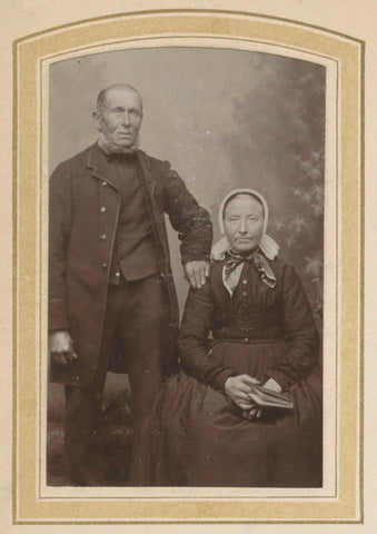 Portrait of a man with a coat and a woman with cap and dress, Gerhard Pitz, c. 1880 - in or before 1919 Canvas Print