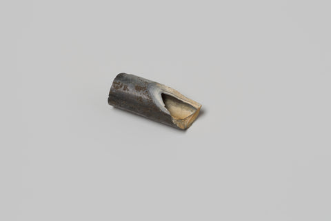 Fragment of a pipe stem from the wreck of the East Indies sailor 't Vliegend Hart, anonymous, 1700 - 1735 Canvas Print