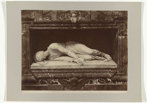 Sculpture of Saint Cecilia in the Basilica of Santa Cecilia, Rome, anonymous, c. 1880 - c. 1904 Canvas Print