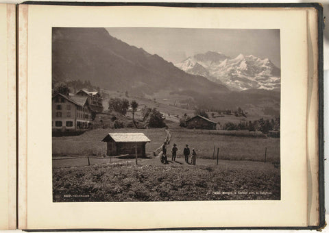 Five people in a Swiss landscape of heather and mountains, Photoglob & Co., c. 1881 - c. 1900 Canvas Print