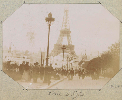 Visitors to the 1900 World's Fair with the Eiffel Tower in the background, Paul Lucena, 1900 Canvas Print