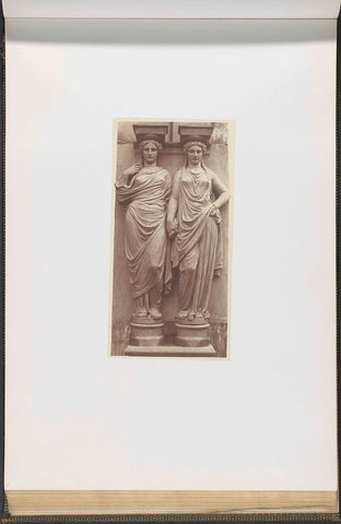 Gipsmodellen voor kariatiden op het Palais du Louvre door Pierre Charles Simart, Édouard Denis Baldus, c. 1855 - c. 1857 Canvas Print