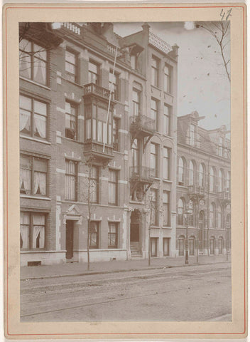 Straatgezicht in Amsterdam, anonymous, 1870 - 1920 Canvas Print