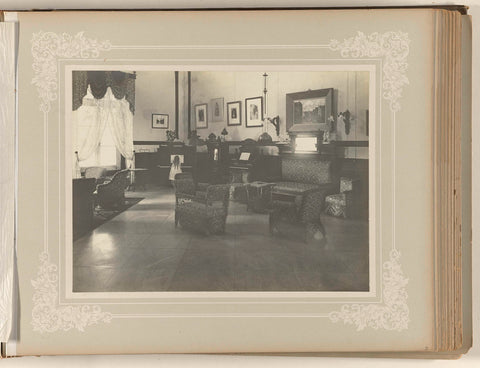 Room with armchairs, O. Hisgen & Co. (possibly), 1890 - 1910 Canvas Print