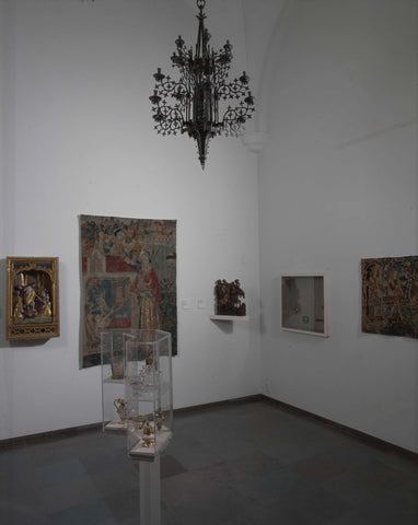 Western cabinet (room 240) with tapestries, statue and chandelier, 1998 Canvas Print