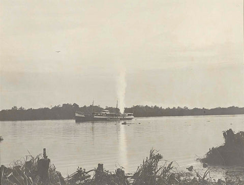 Steamship on a river, anonymous, 1903 - 1907 Canvas Print