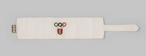 Band of keperkatoen, on which the five Olympic rings and the city coat of arms of Amsterdam are embroidered in multicolored silk and metal wire, with copper buckle closure, for IXe Olympiade, Amsterdam 1928, anonymous, 1928 Canvas Print